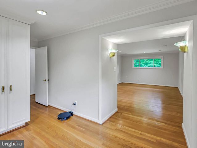 6509 BRADLEY BLVD, Bethesda, MD 20817