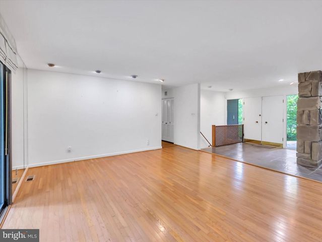 6509 BRADLEY BLVD, Bethesda, MD 20817