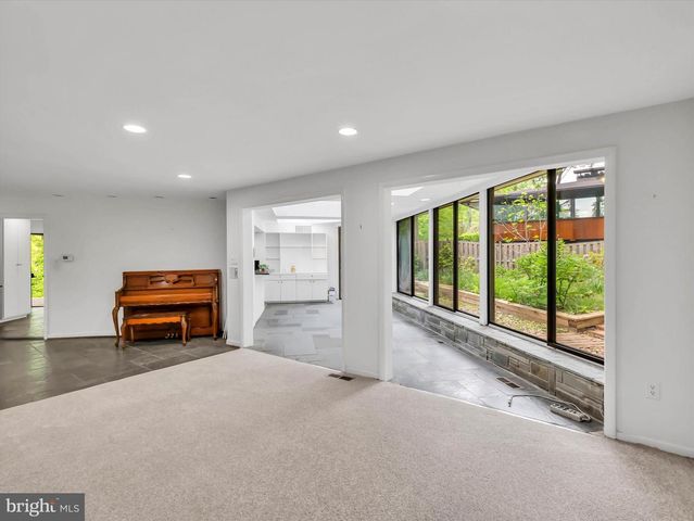 6509 BRADLEY BLVD, Bethesda, MD 20817