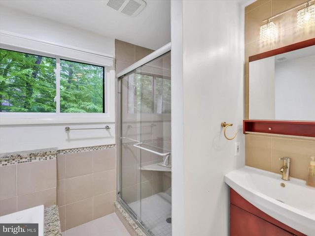 6509 BRADLEY BLVD, Bethesda, MD 20817