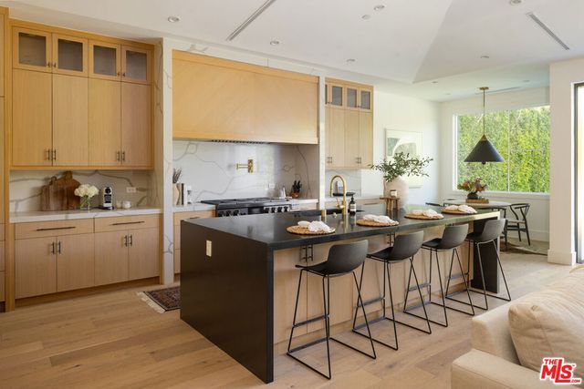 3606 Ocean View Avenue, Los Angeles, CA 90066