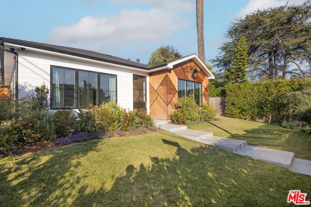 3606 Ocean View Avenue, Los Angeles, CA 90066