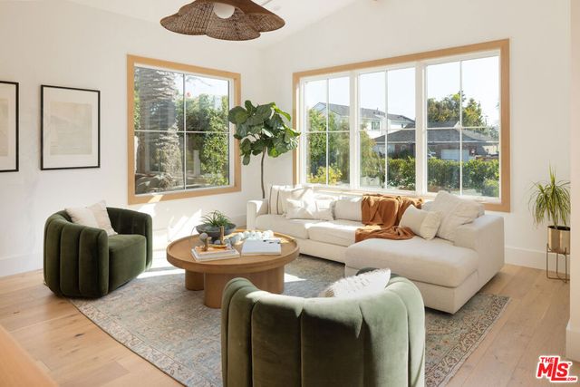 3606 Ocean View Avenue, Los Angeles, CA 90066