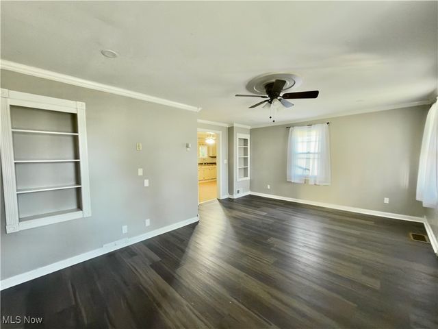 432 Taylor Avenue, Girard, OH 44420