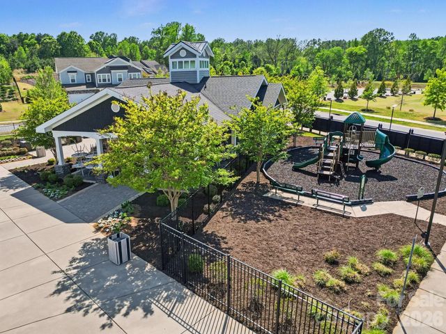 10344 Paper Birch Drive, Charlotte, NC 28215