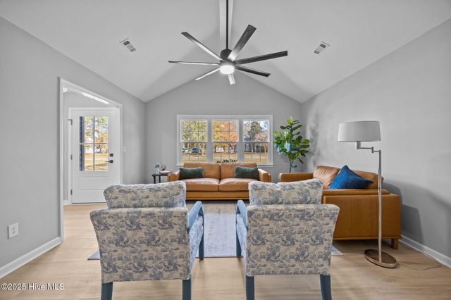 2118 Tucker Road, Winterville, NC 28590