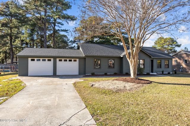 2118 Tucker Road, Winterville, NC 28590