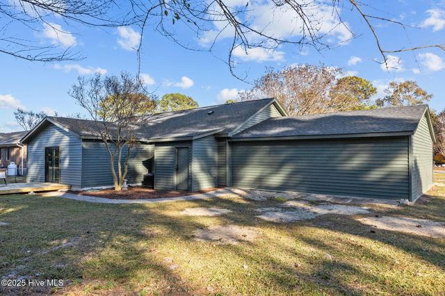 2118 Tucker Road, Winterville, NC 28590