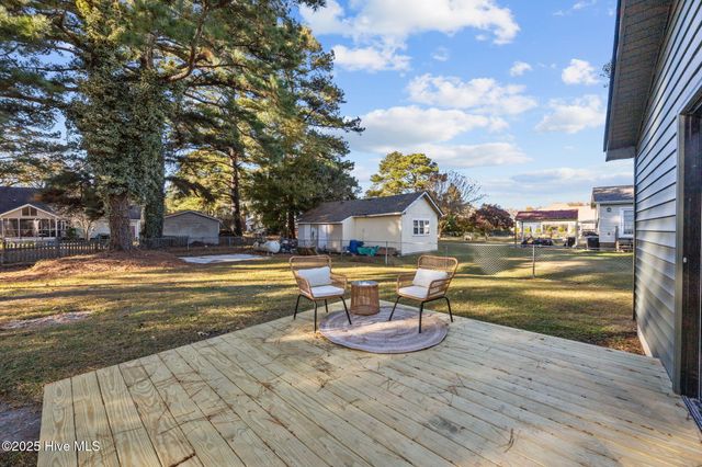 2118 Tucker Road, Winterville, NC 28590