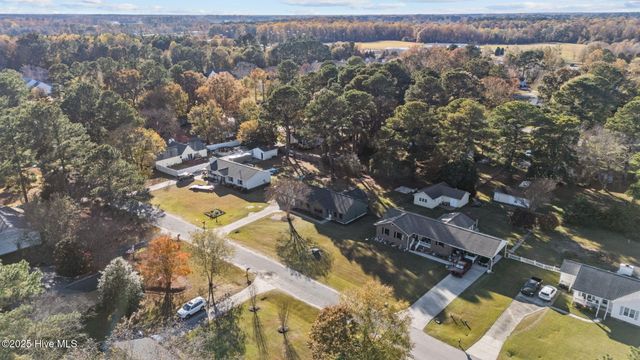 2118 Tucker Road, Winterville, NC 28590