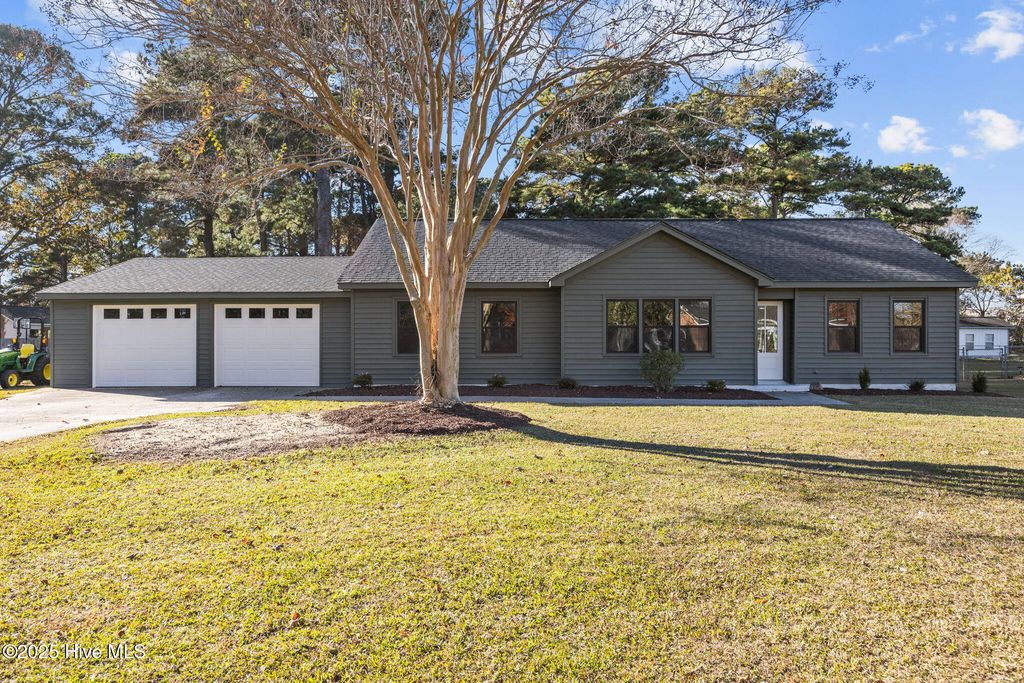2118 Tucker Road, Winterville, NC 28590