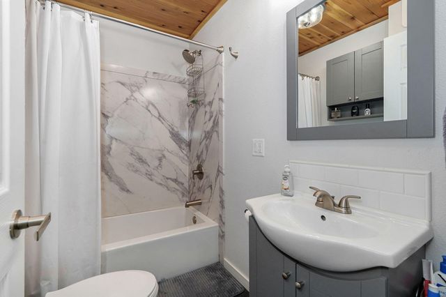 1104 W Main Street, Buffalo, MO 65622