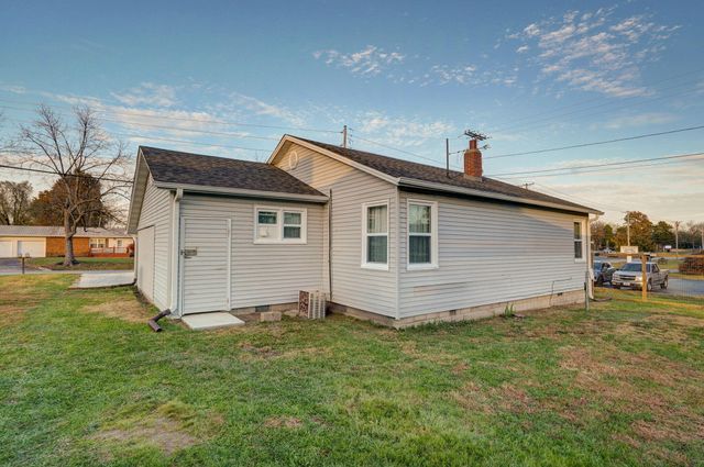 1104 W Main Street, Buffalo, MO 65622
