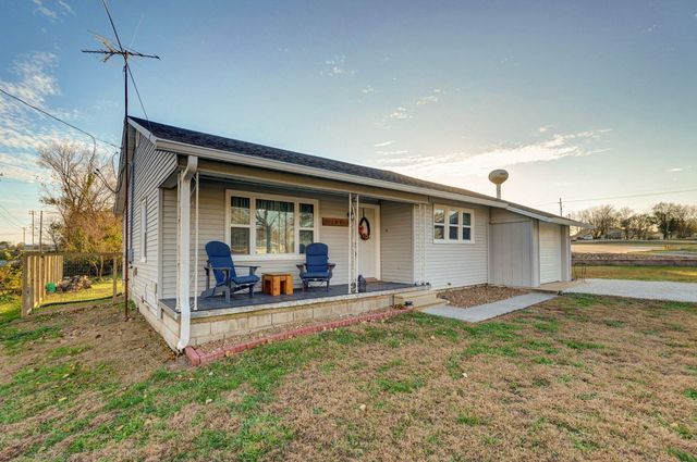 1104 W Main Street, Buffalo, MO 65622