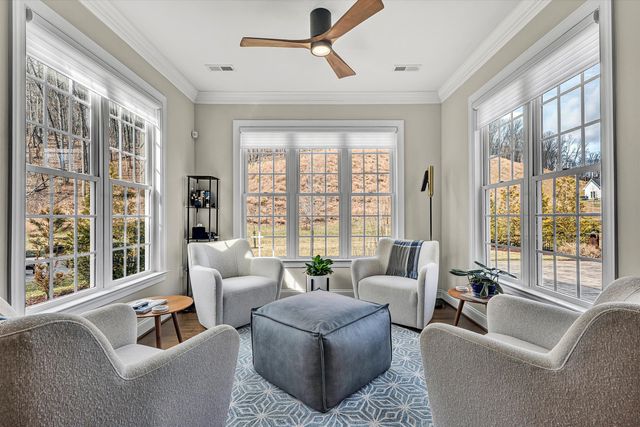 1008 Claremont CT, Roanoke, VA 24014