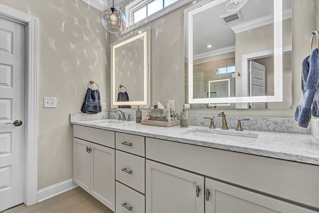 1008 Claremont CT, Roanoke, VA 24014