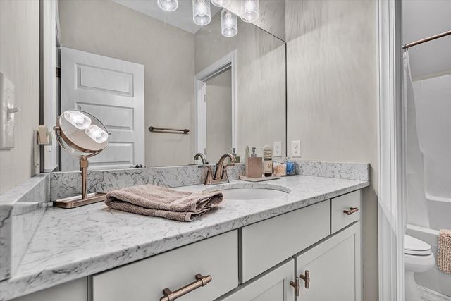 1008 Claremont CT, Roanoke, VA 24014