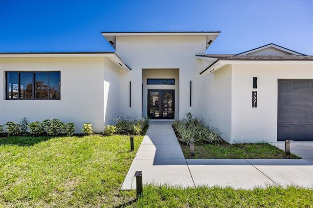 5691 NW North Macedo Boulevard, Port St. Lucie, FL 34983