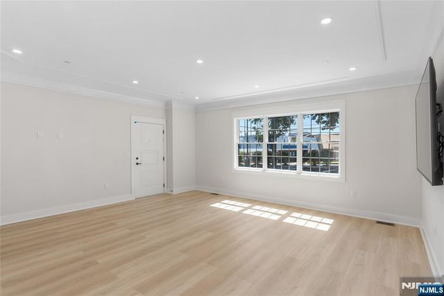 5 Milton Avenue B, Clifton, NJ 07013