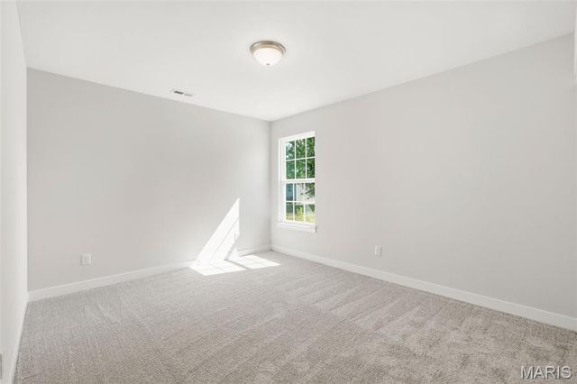 256 Walnut Street, Hawk Point, MO 63349