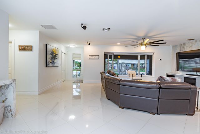 1510 SE 14th Court, Deerfield Beach, FL 33441