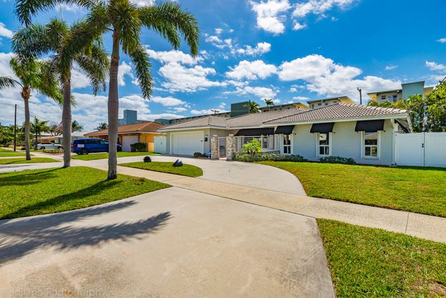 1510 SE 14th Court, Deerfield Beach, FL 33441