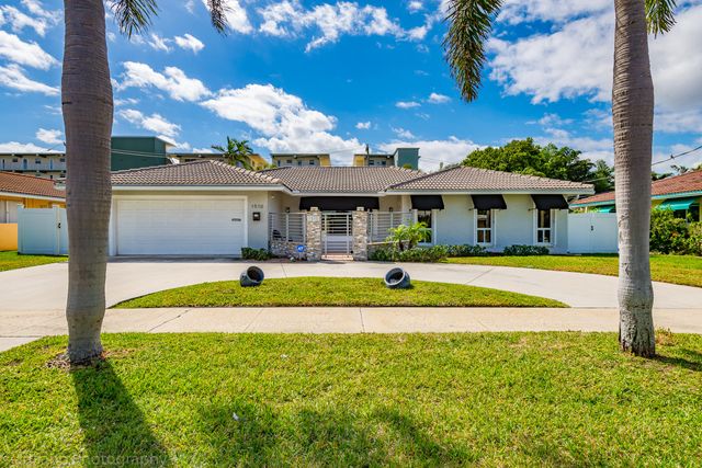 1510 SE 14th Court, Deerfield Beach, FL 33441