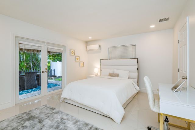 1510 SE 14th Court, Deerfield Beach, FL 33441