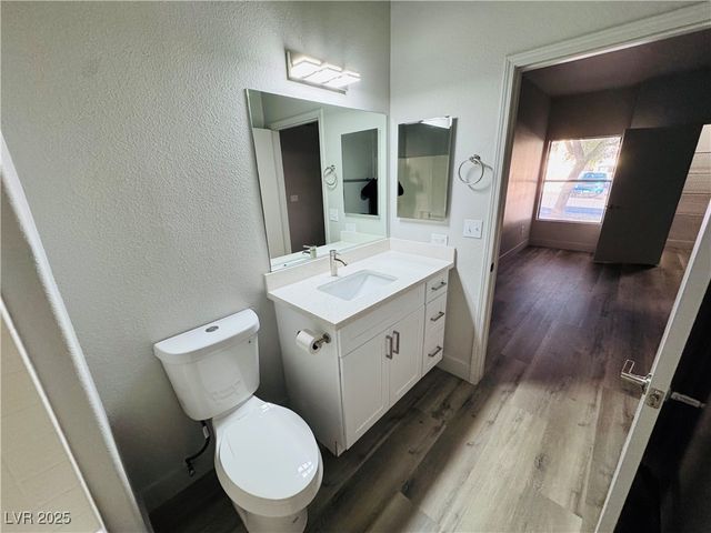 8250 North Grand Canyon Drive 1140, Las Vegas, NV 89166