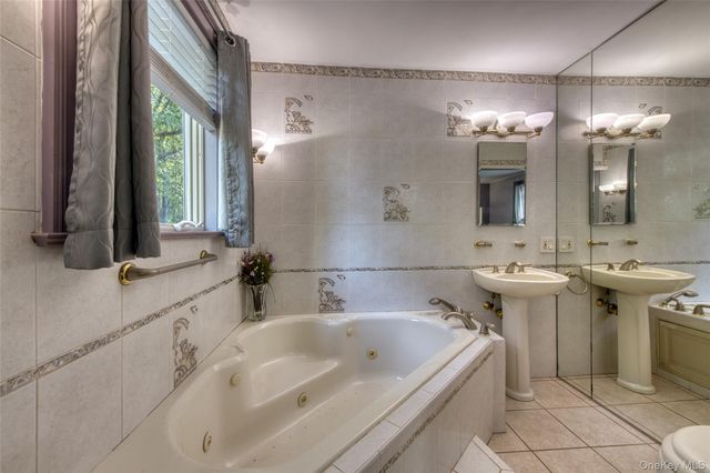 1227 Roanoke Avenue, Riverhead, NY 11901