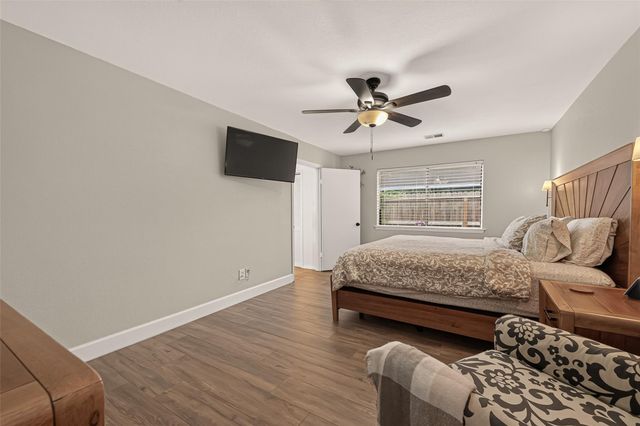 13726 Eastbourne Drive, Houston, TX 77034