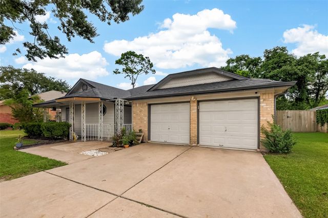 13726 Eastbourne Drive, Houston, TX 77034