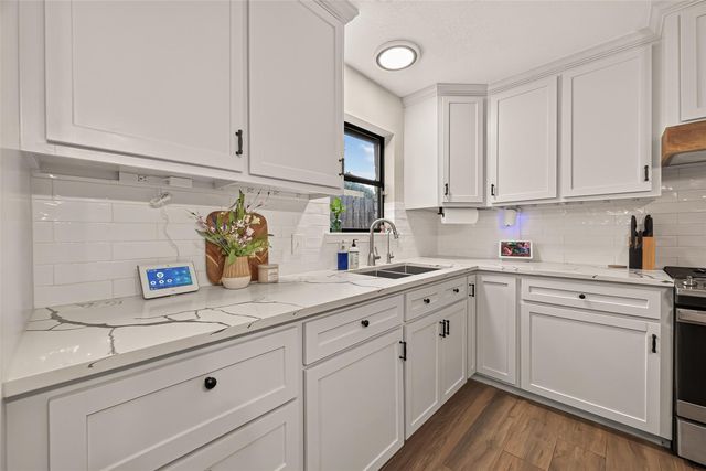 13726 Eastbourne Drive, Houston, TX 77034