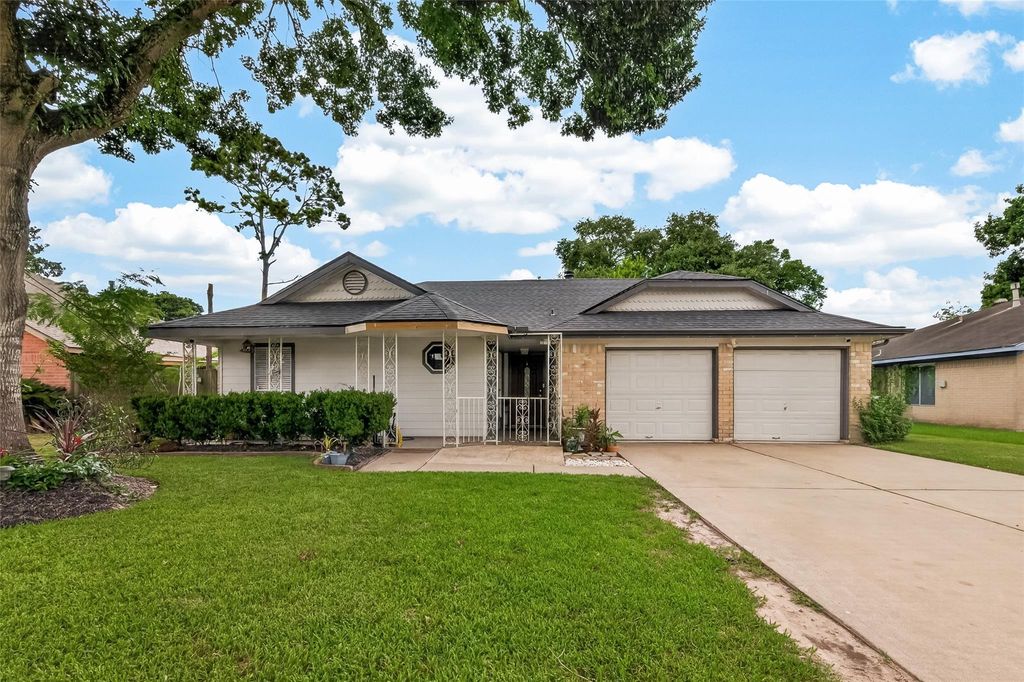 13726 Eastbourne Drive, Houston, TX 77034