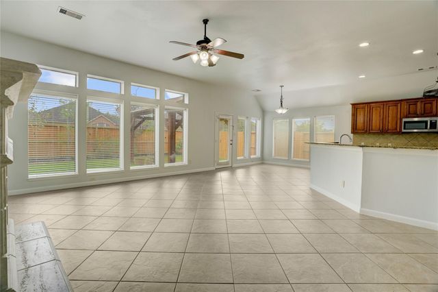 13612 Summer Cloud Lane, Pearland, TX 77584