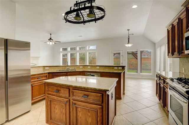 13612 Summer Cloud Lane, Pearland, TX 77584