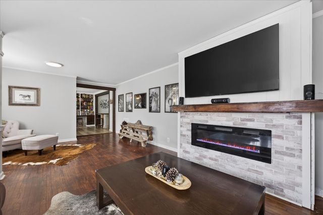 3212 Marthas Chapel Rd, Cunningham, TN 37052