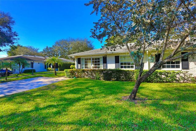 10127 41st Terrace 211, Boynton Beach, FL 33436