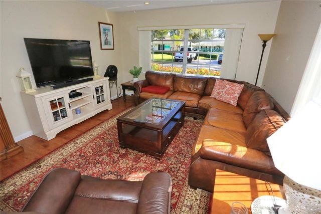 10127 41st Terrace 211, Boynton Beach, FL 33436