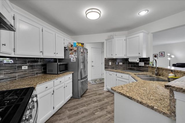 3424 Parliament Lane, Naperville, IL 60564