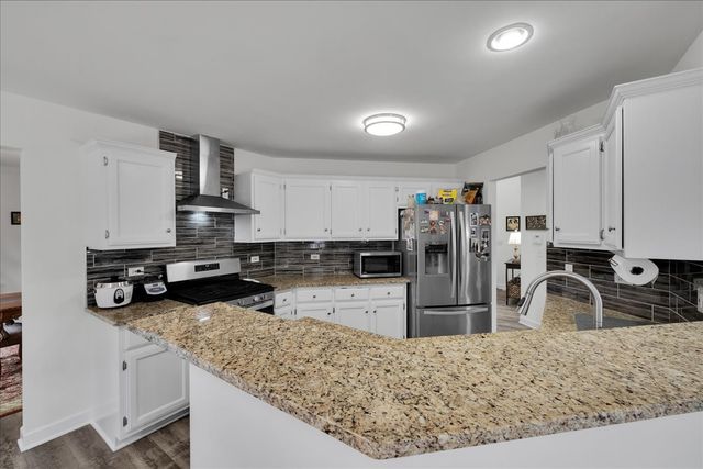 3424 Parliament Lane, Naperville, IL 60564