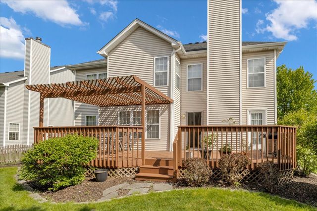 3424 Parliament Lane, Naperville, IL 60564