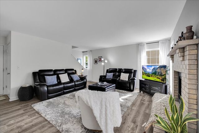 3424 Parliament Lane, Naperville, IL 60564