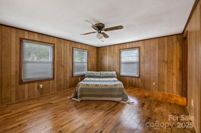 105 Corn Drive, Cedar Mountain, NC 28718