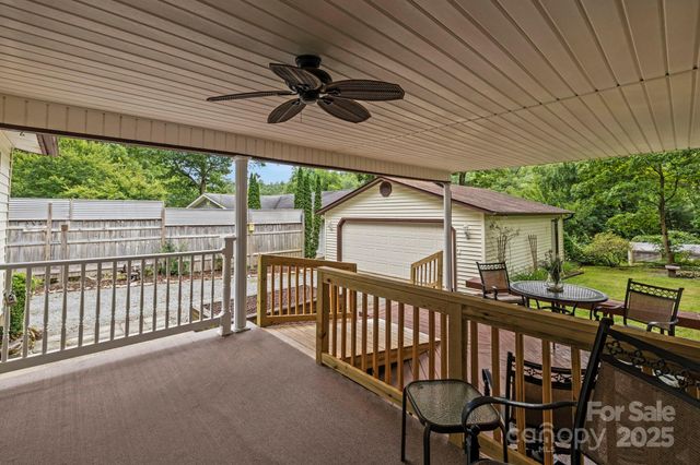 105 Corn Drive, Cedar Mountain, NC 28718