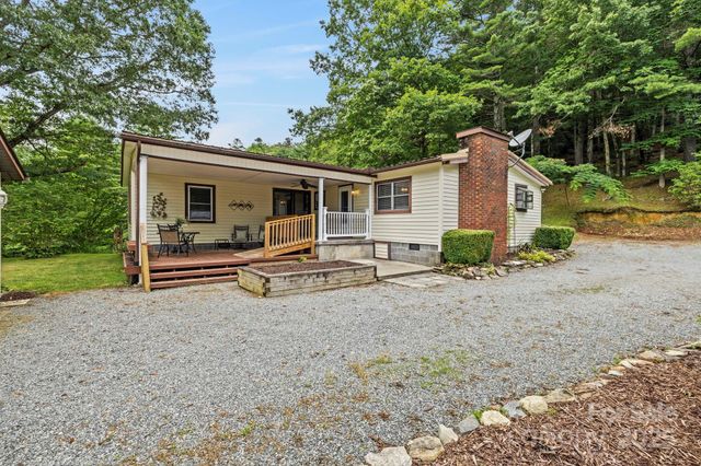 105 Corn Drive, Cedar Mountain, NC 28718