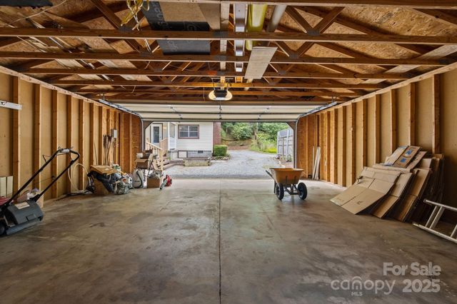 105 Corn Drive, Cedar Mountain, NC 28718