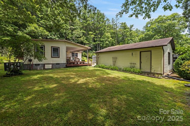 105 Corn Drive, Cedar Mountain, NC 28718