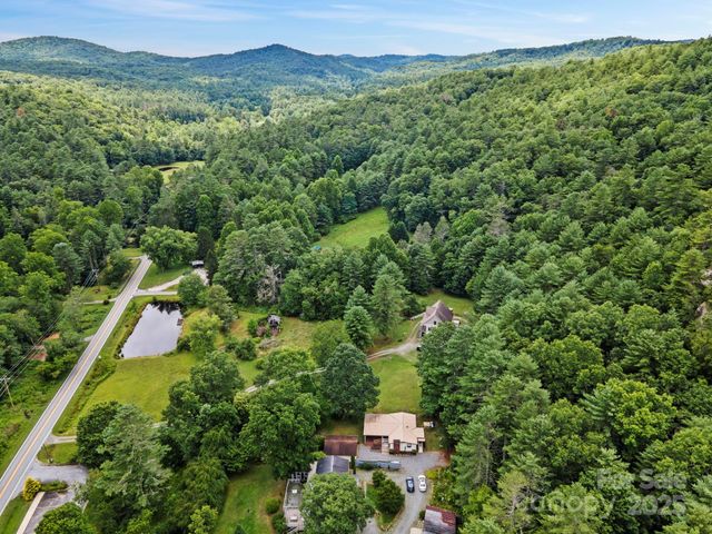 105 Corn Drive, Cedar Mountain, NC 28718