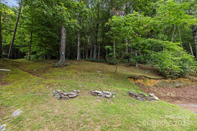 105 Corn Drive, Cedar Mountain, NC 28718